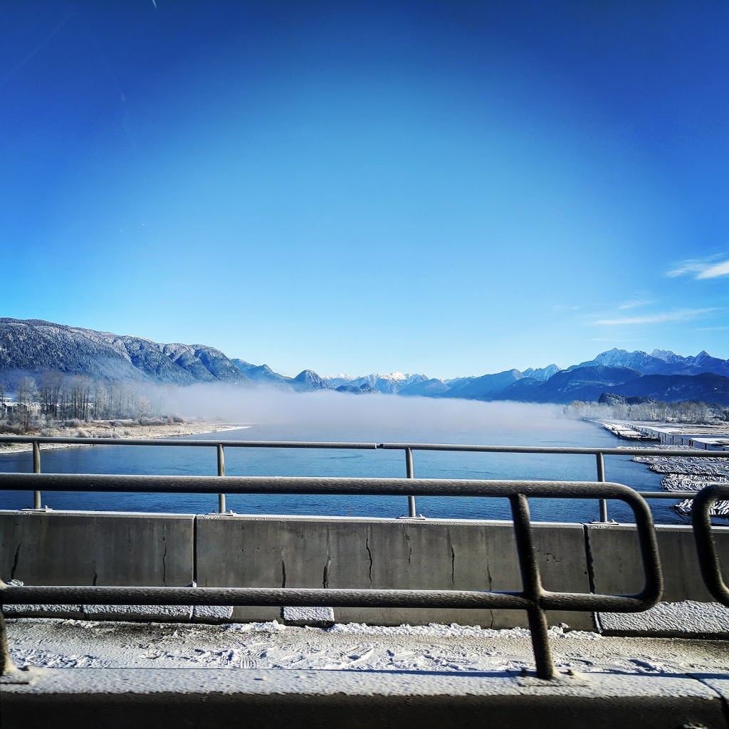 Meadow Vale Shopping Centre | 19150 Lougheed Hwy, Pitt Meadows, BC V3Y 2H6, Canada | Phone: (604) 459-6004