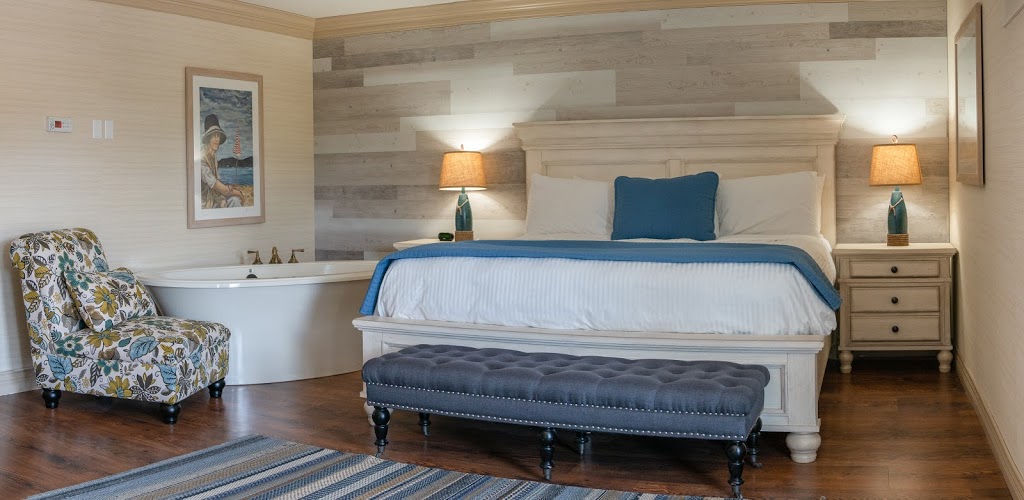 Prestige Beach House Kelowna | 1675 Abbott St, Kelowna, BC V1Y 8S3, Canada | Phone: (250) 860-7900