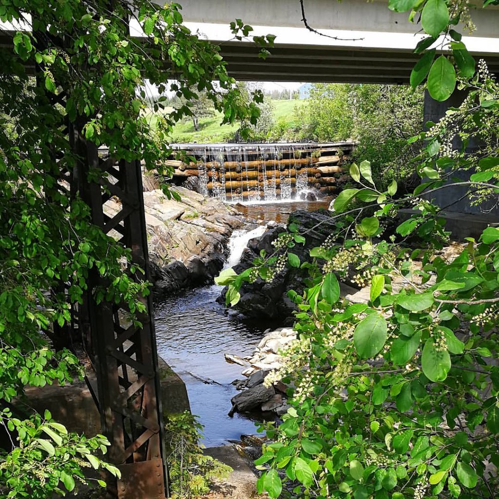 Moulin Bernier | Le Granit, 100 Rue du Moulin, Courcelles, QC G0M 1C0, Canada | Phone: (418) 483-5540