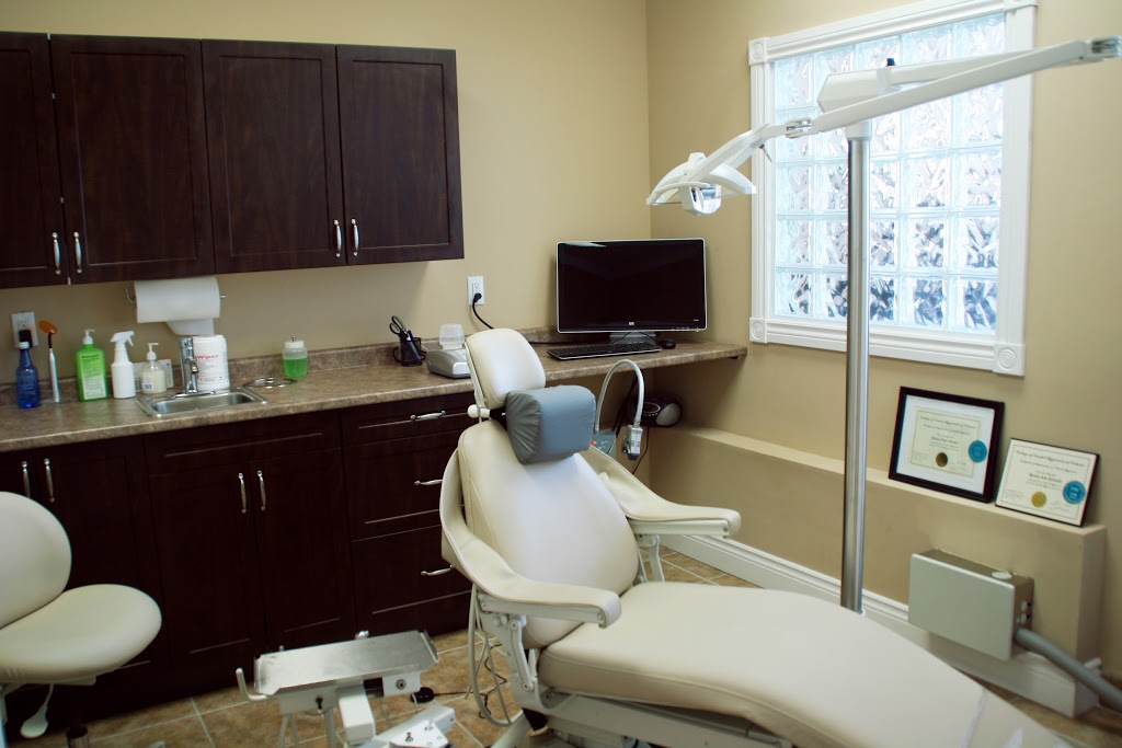 Expressions Professional Tooth Whitening & Dental Hygene Clinic | 1313 Lorne St, Sudbury, ON P3C 5M9, Canada | Phone: (705) 586-8686