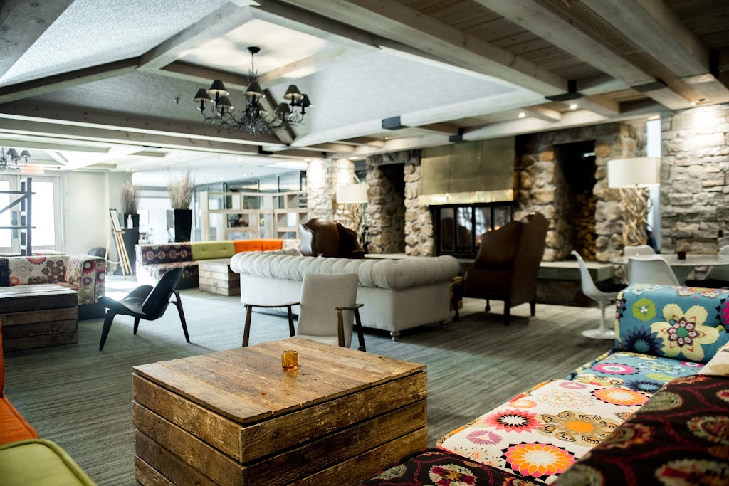 Bar Lounge Le Boudoir | 246 Chem. du Lac-Millette #2, Saint-Sauveur, QC J0R 1R3, Canada | Phone: (450) 227-1811