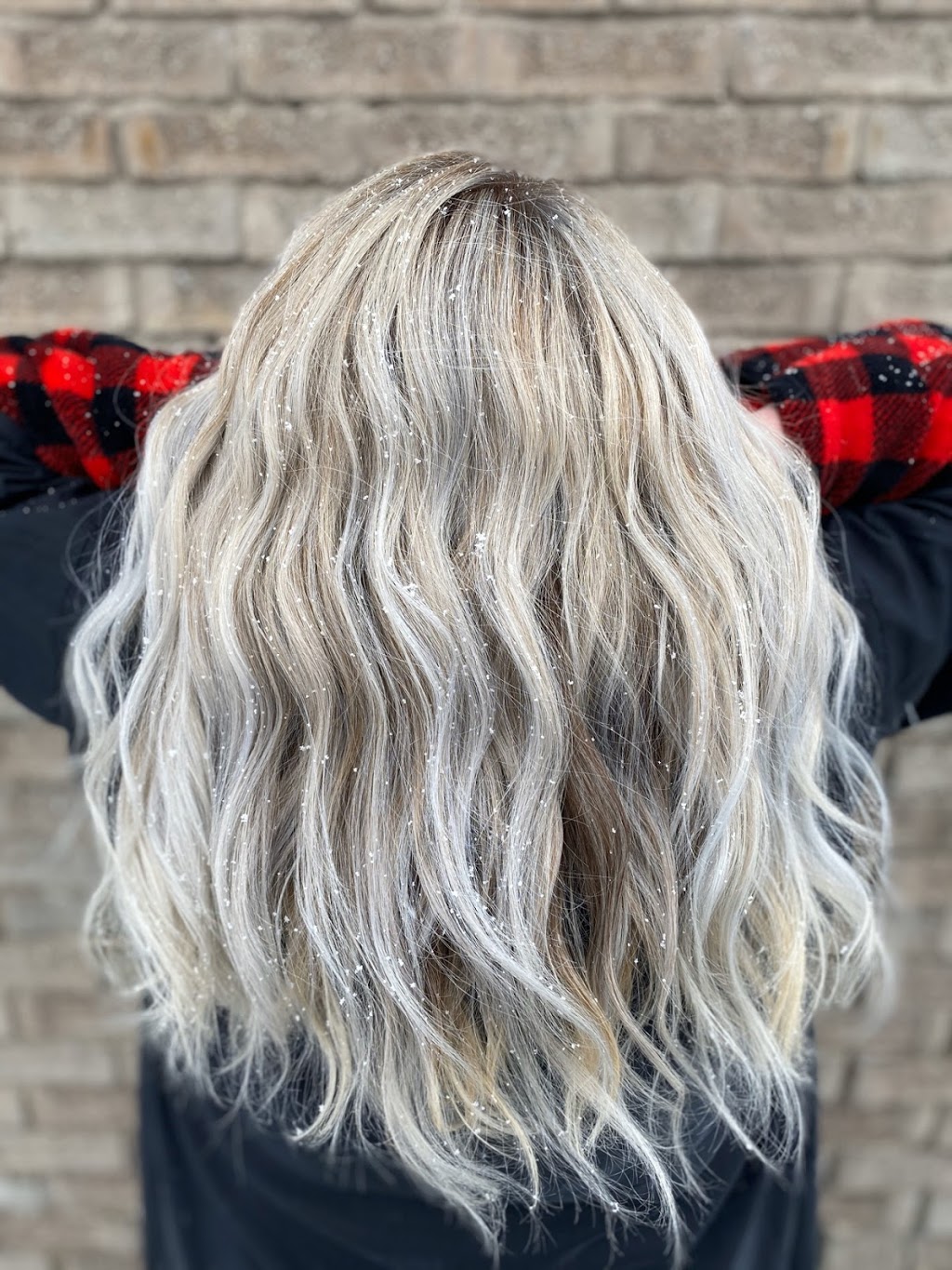 Pins Hair Studio | 221 Sunset Blvd, Cambridge, ON N1S 4M4, Canada | Phone: (705) 321-2096