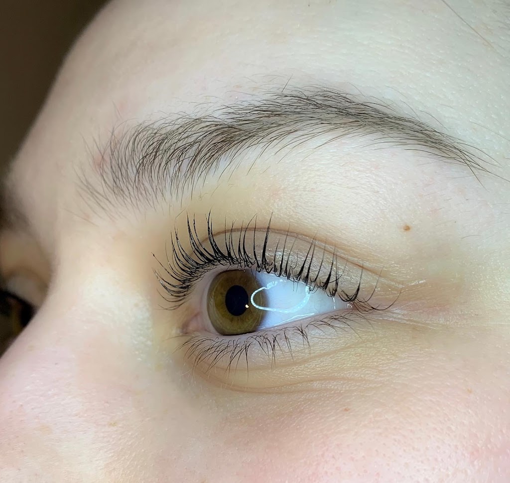 Mad Lashes | 249 Rosebrook Pl, Winkler, MB R6P 0H6, Canada | Phone: (204) 362-3241