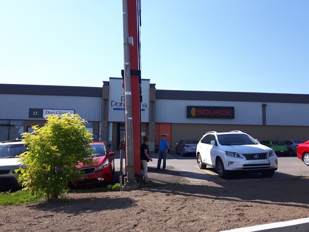 Centre commercial Place Donnacona | 325 Rue de lÉglise, Donnacona, QC G3M 2A2, Canada | Phone: (418) 285-2781