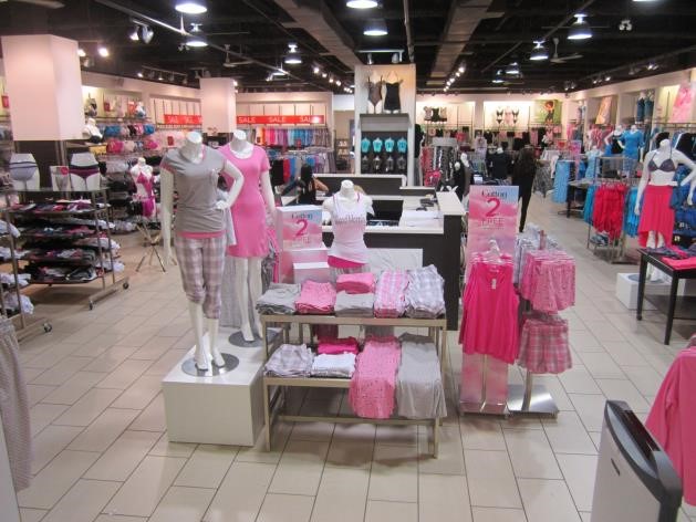 la Vie en Rose West Edmonton Mall Outlet | 8882 170 St NW #B113-1970, Edmonton, AB T5T 3J7, Canada | Phone: (780) 443-2938