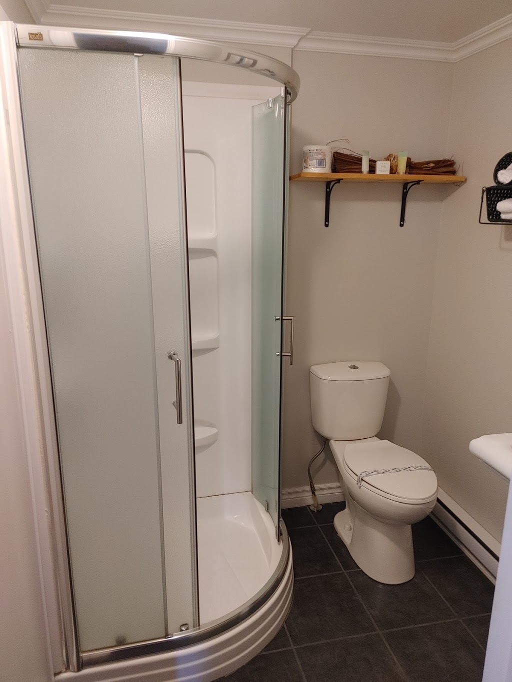 Motel Miami | 300 Rue Antoine Pinard, Trois-Rivières, QC G8T 6K7, Canada | Phone: (819) 375-7391