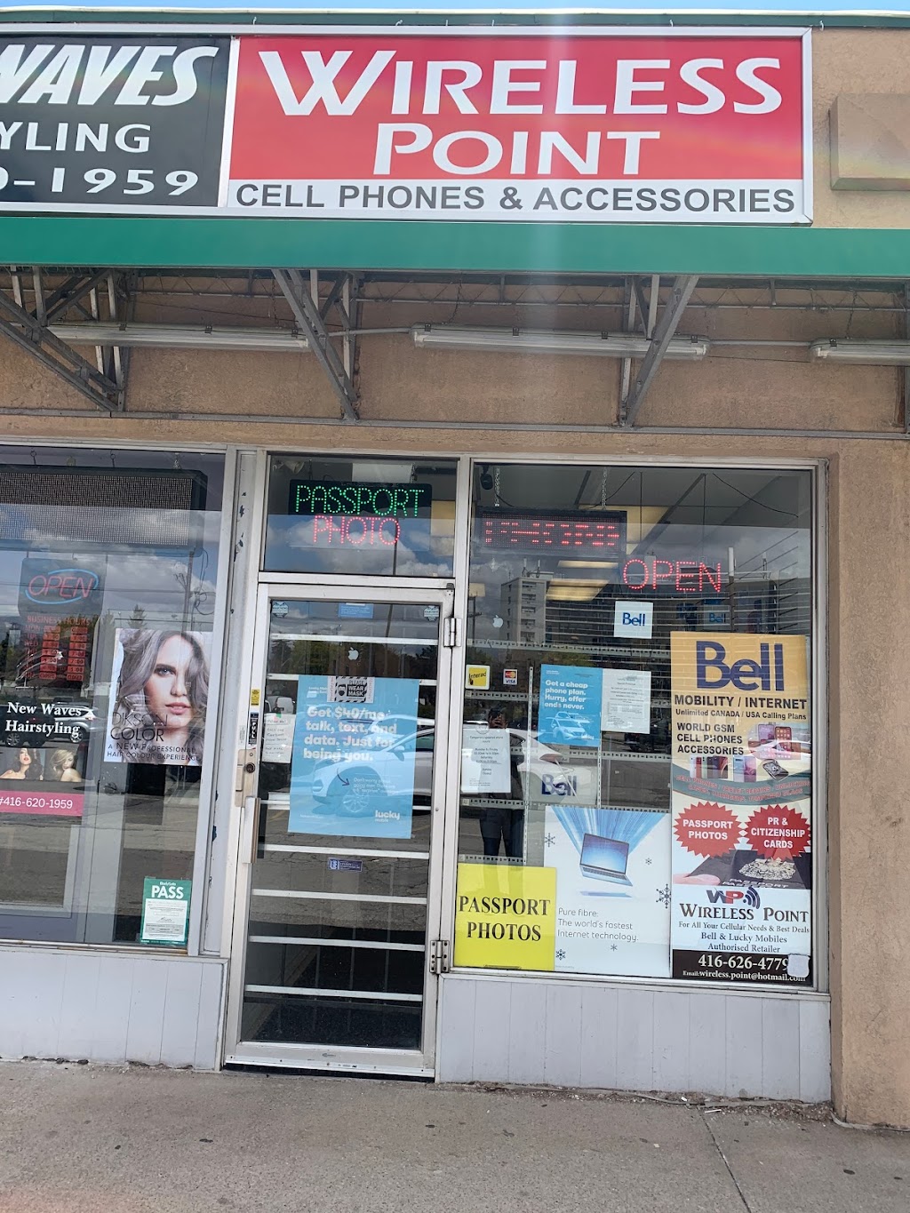 Wireless Point | 666 Burnhamthorpe Rd, Etobicoke, ON M9C 2Z4, Canada | Phone: (416) 626-4779