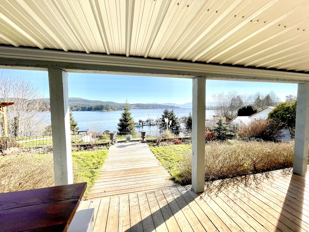 Sooke bnb | 6811 W Coast Rd, Sooke, BC V9Z 0P6, Canada | Phone: (250) 253-5029