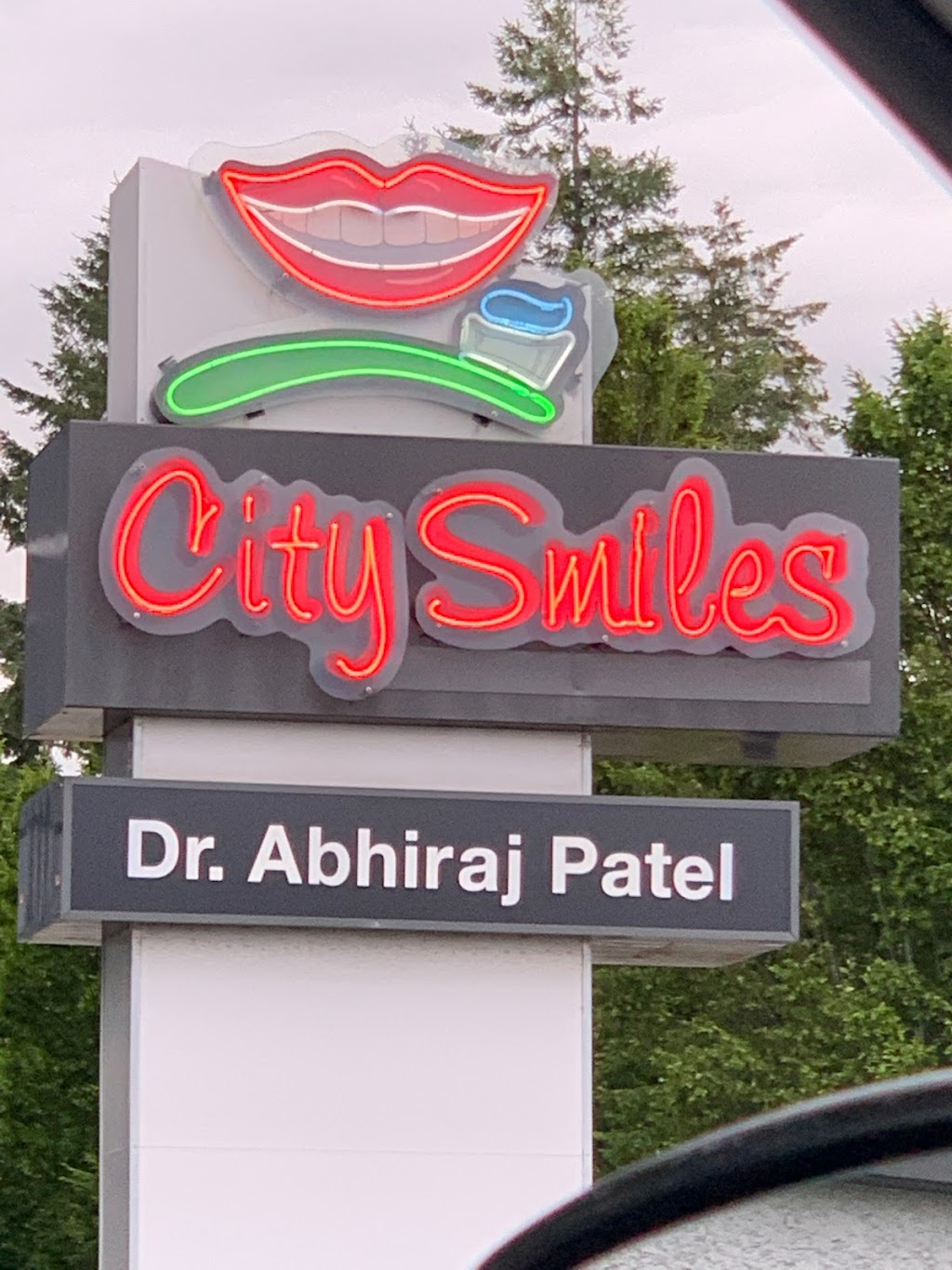 City Smiles Dental Center | 2356 S Island Hwy, Campbell River, BC V9W 1C3, Canada | Phone: (250) 923-2060