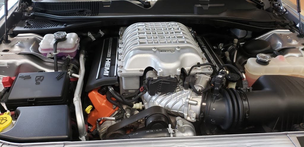 Johnston Motor Sales Co. Limited | 1350 Upper James St, Hamilton, ON L9C 3B4, Canada | Phone: (855) 449-0304