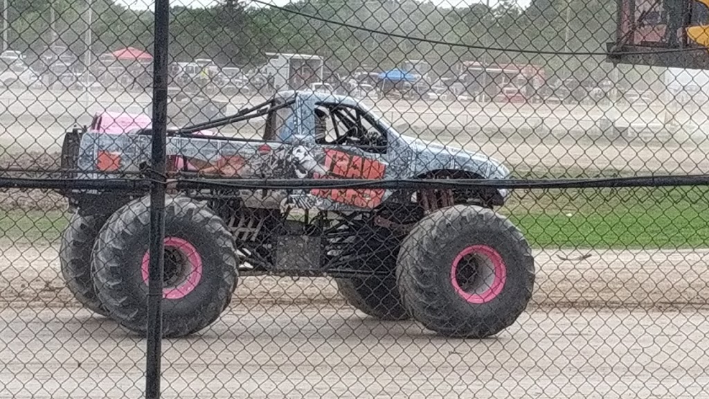 Merrittville Speedway | 2371 Merrittville Hwy, Thorold, ON L2V 3Y9, Canada | Phone: (905) 892-8266