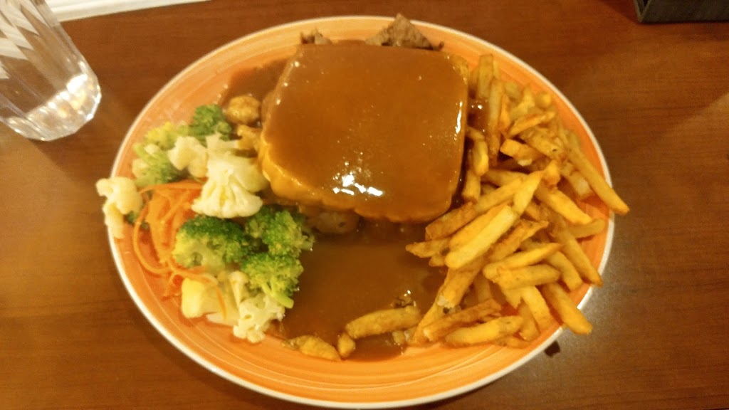 Swiss Chalet Rotisserie & Grill | 2150 Carling Ave Unit 2, Ottawa, ON K2A 1H1, Canada | Phone: (613) 722-1441
