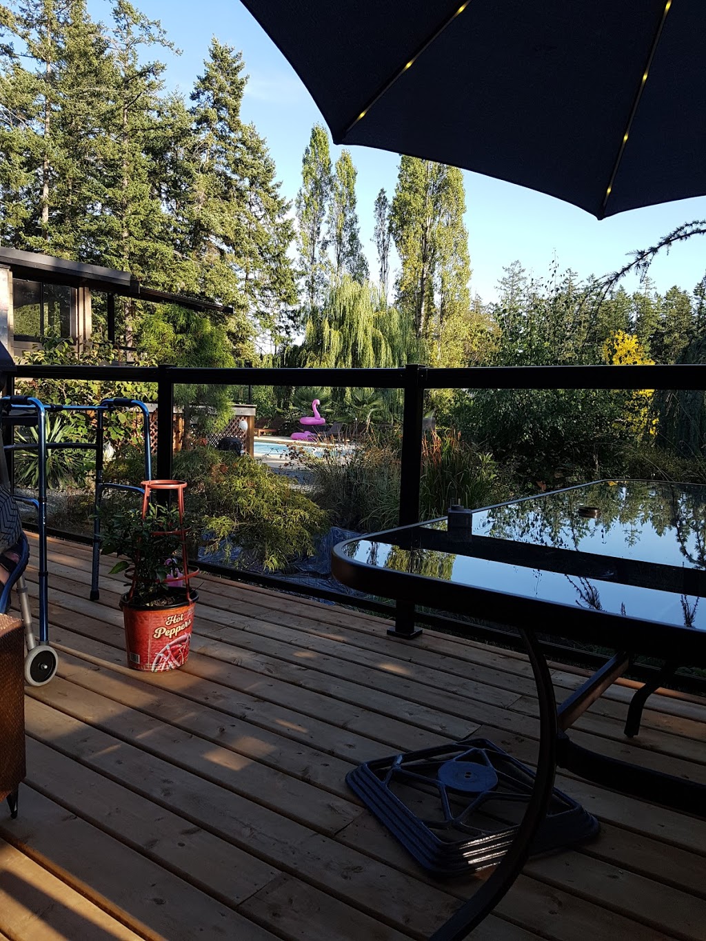 PJs Island and Sub Sea Retreat | 707 Downey Rd, North Saanich, BC V8L 5P8, Canada | Phone: (250) 208-4920