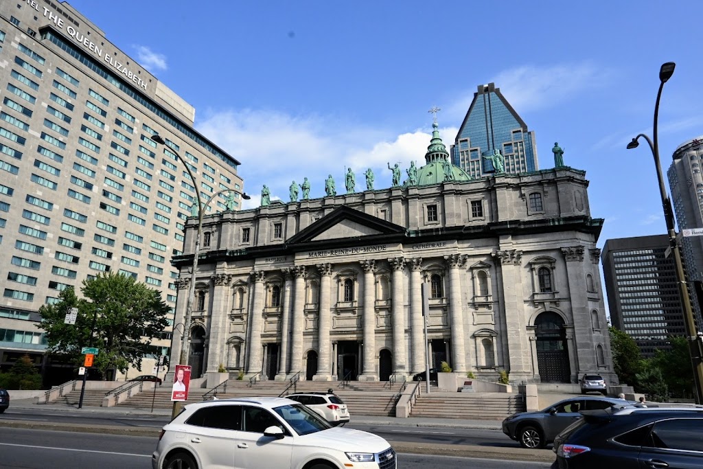 Mary, Queen of the World Cathedral | 1085 Rue de la Cathédrale, Montréal, QC H3B 2V3, Canada | Phone: (514) 866-1661