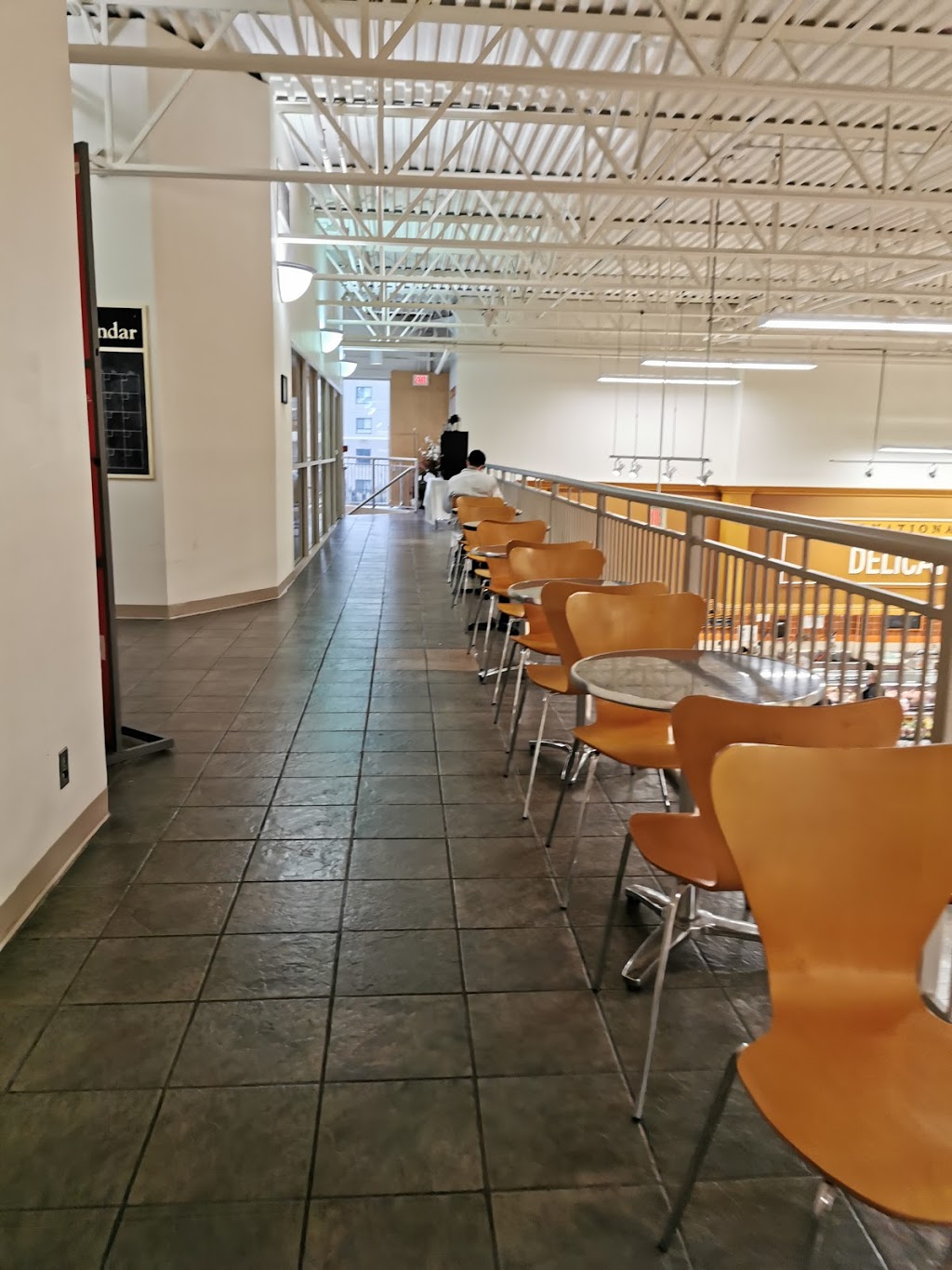 Starbucks | Zehrs, 1045 Paisley Rd, Guelph, ON N1K 1X6, Canada | Phone: (519) 826-0080
