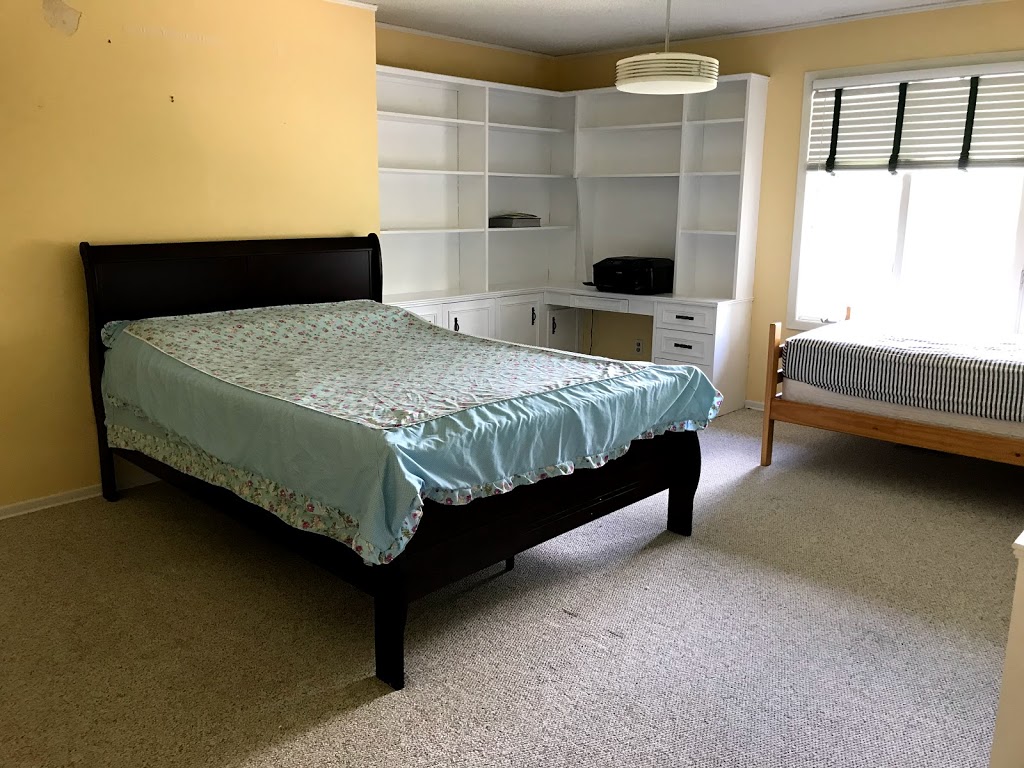 Luxury family hotel | 880 McNiven Ave, Regina, SK S4S 2V2, Canada | Phone: (306) 999-6662