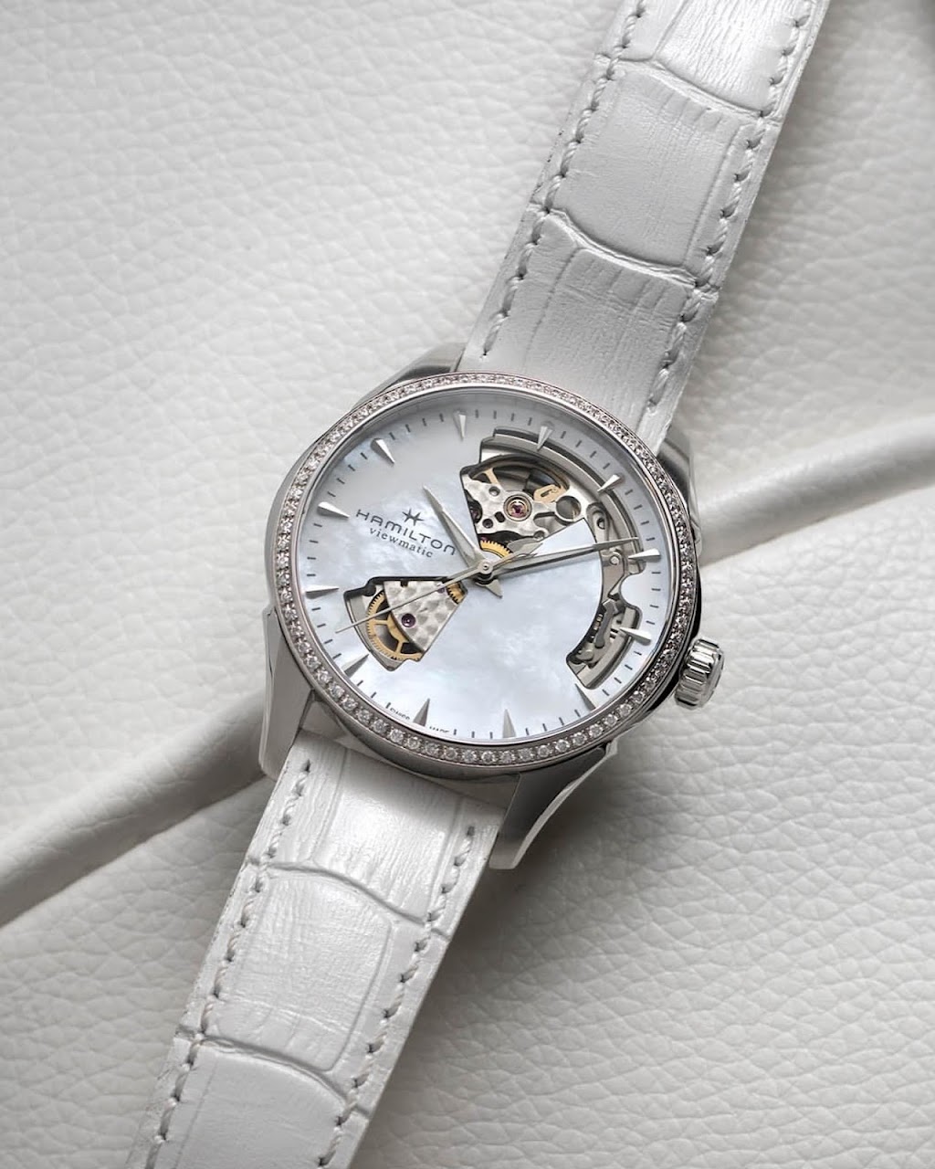 Moments Watches & Jewelry | 13850 Steeles Ave Unit 307, Halton Hills, ON L7G 0J1, Canada | Phone: (289) 851-0184