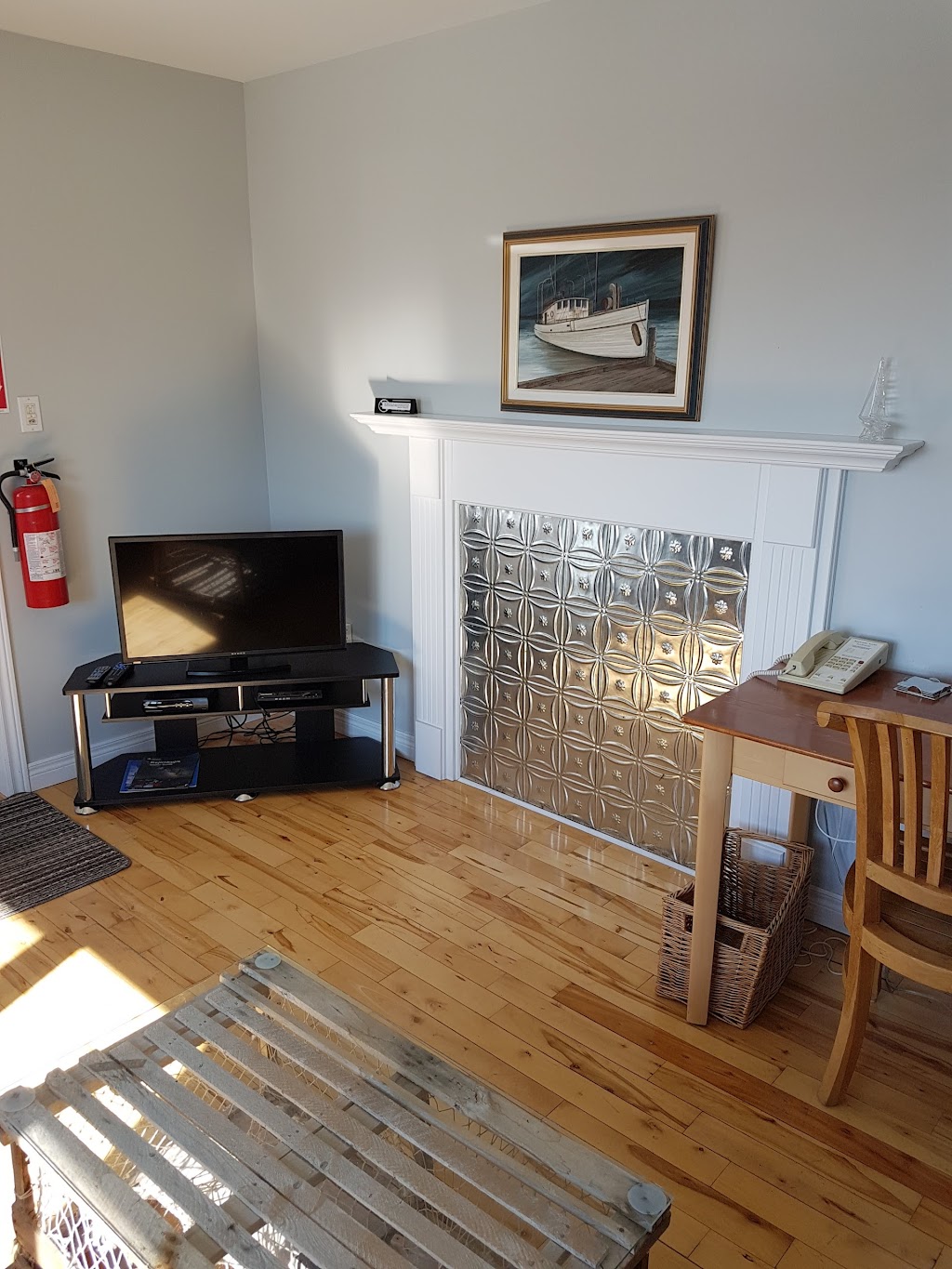 Auberge Baywind Suites | 15299 Cabot Trail, Petit Étang, NS B0E 2M0, Canada | Phone: (902) 224-3800