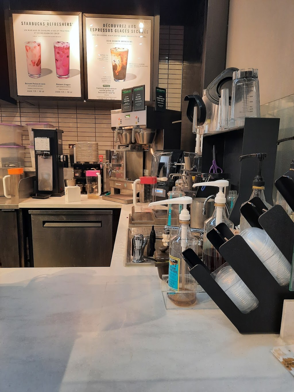 Starbucks | 1150 Rue King-George, Longueuil, QC J4J 2W1, Canada | Phone: (450) 647-1717