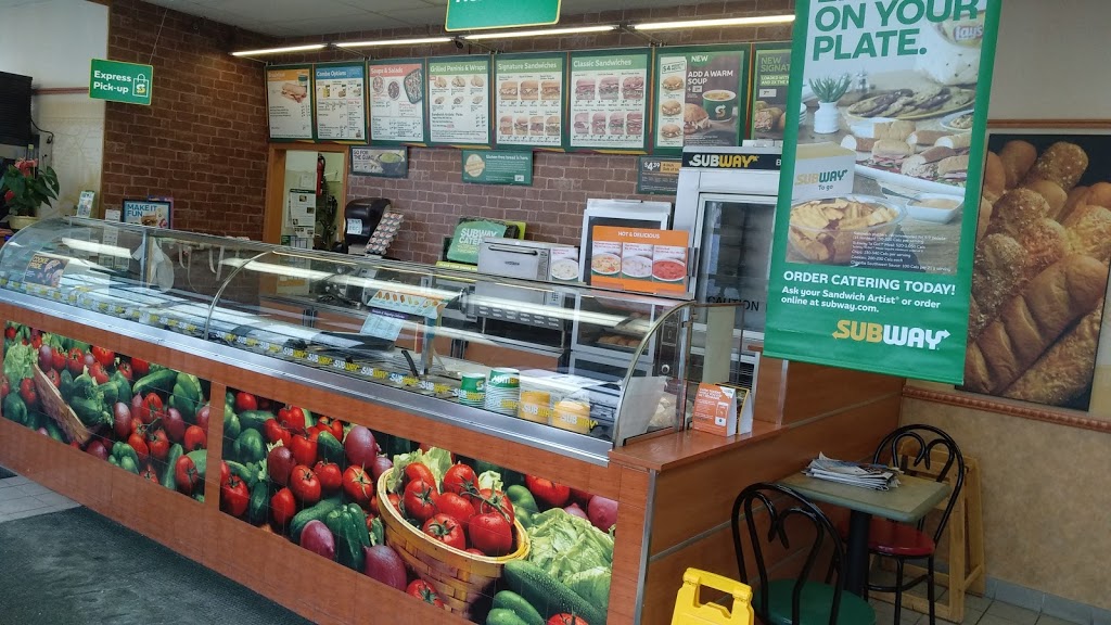 Subway | 200 Queens Plate Dr, Toronto, ON M9W 6V1, Canada | Phone: (416) 897-3154