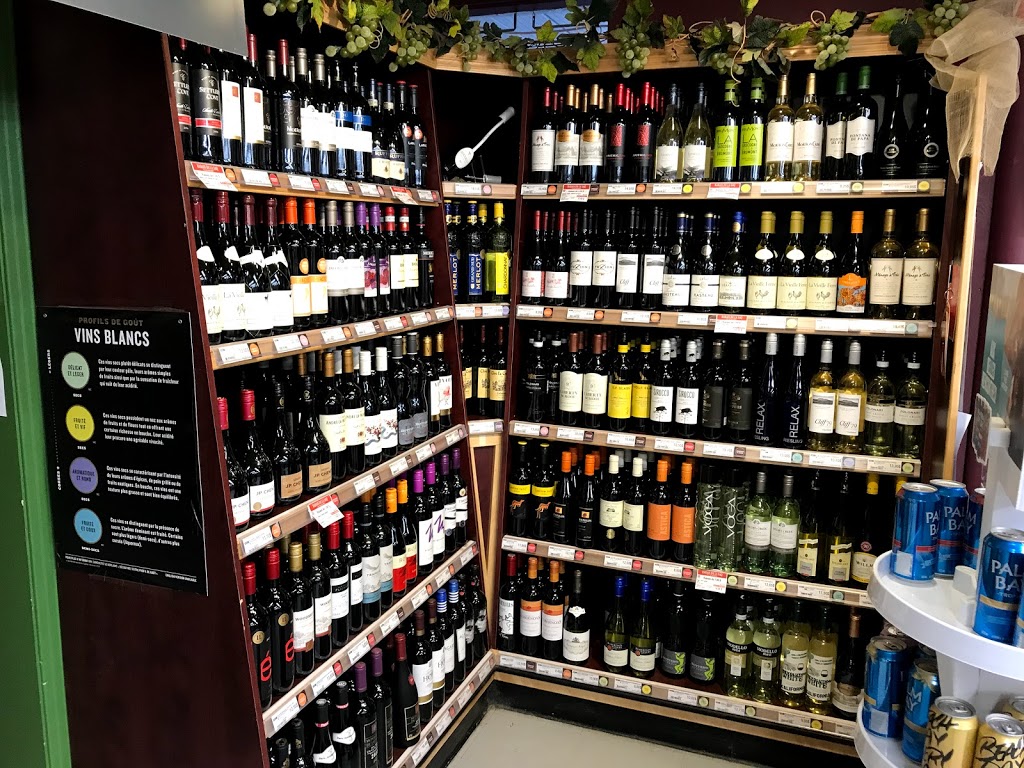 Marché Nadeau | 390 Rue Principale, Saint-Jacques-de-Leeds, QC G0N 1J0, Canada | Phone: (418) 424-3878