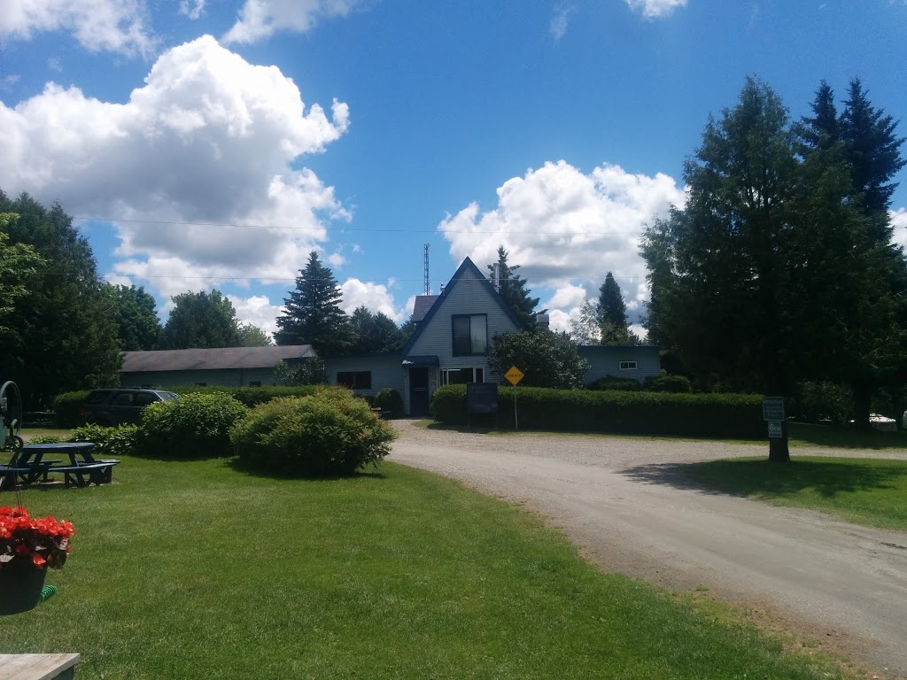 Camping Lac Frontiere | 150 Rte 143, Stanstead, QC J0B 3E0, Canada | Phone: (819) 876-5505