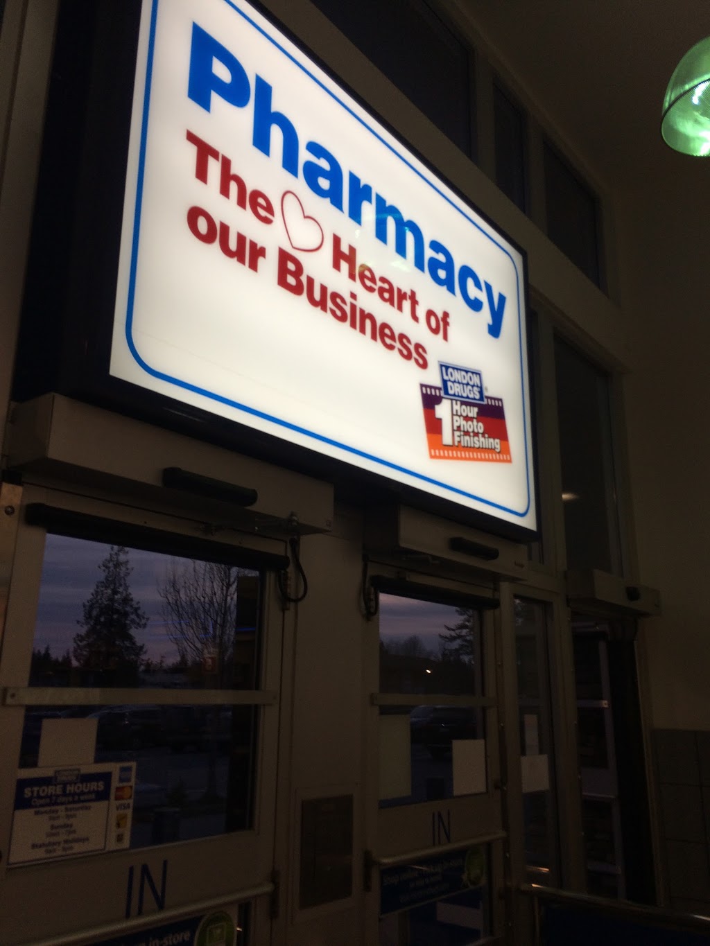 London Drugs | 900 Gibsons Way, Gibsons, BC V0N 1V7, Canada | Phone: (604) 886-8720