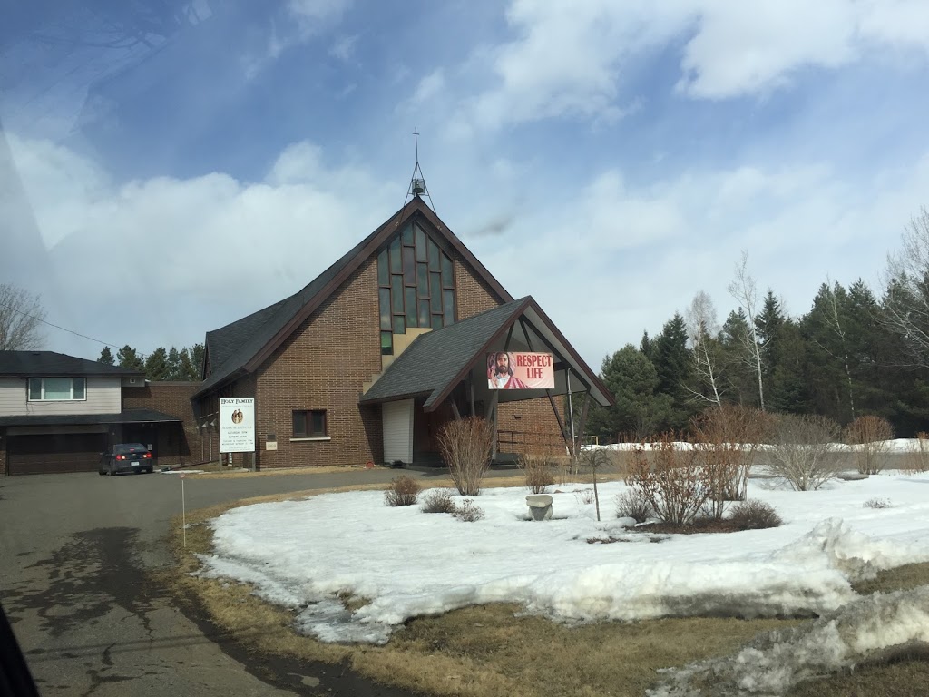 Holy Family Church | 2055 Rosslyn Rd, Thunder Bay, ON P7K 1H7, Canada | Phone: (807) 473-9722