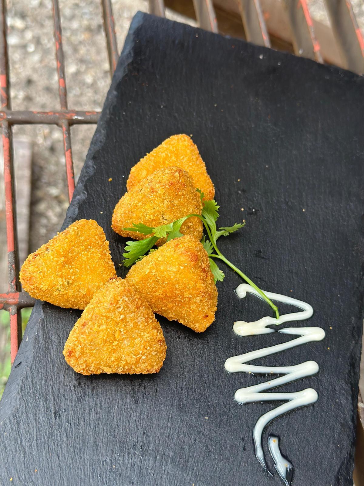 Street Chaat - Brampton | 332 Main St N, Brampton, ON L6V 1P8, Canada | Phone: (905) 500-6494