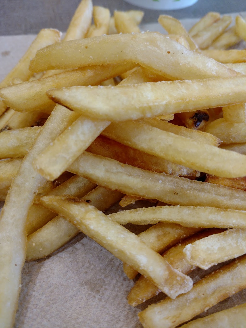 McDonalds | 2689 Chemin de Chambly, Longueuil, QC J4L 1M3, Canada | Phone: (450) 647-3587