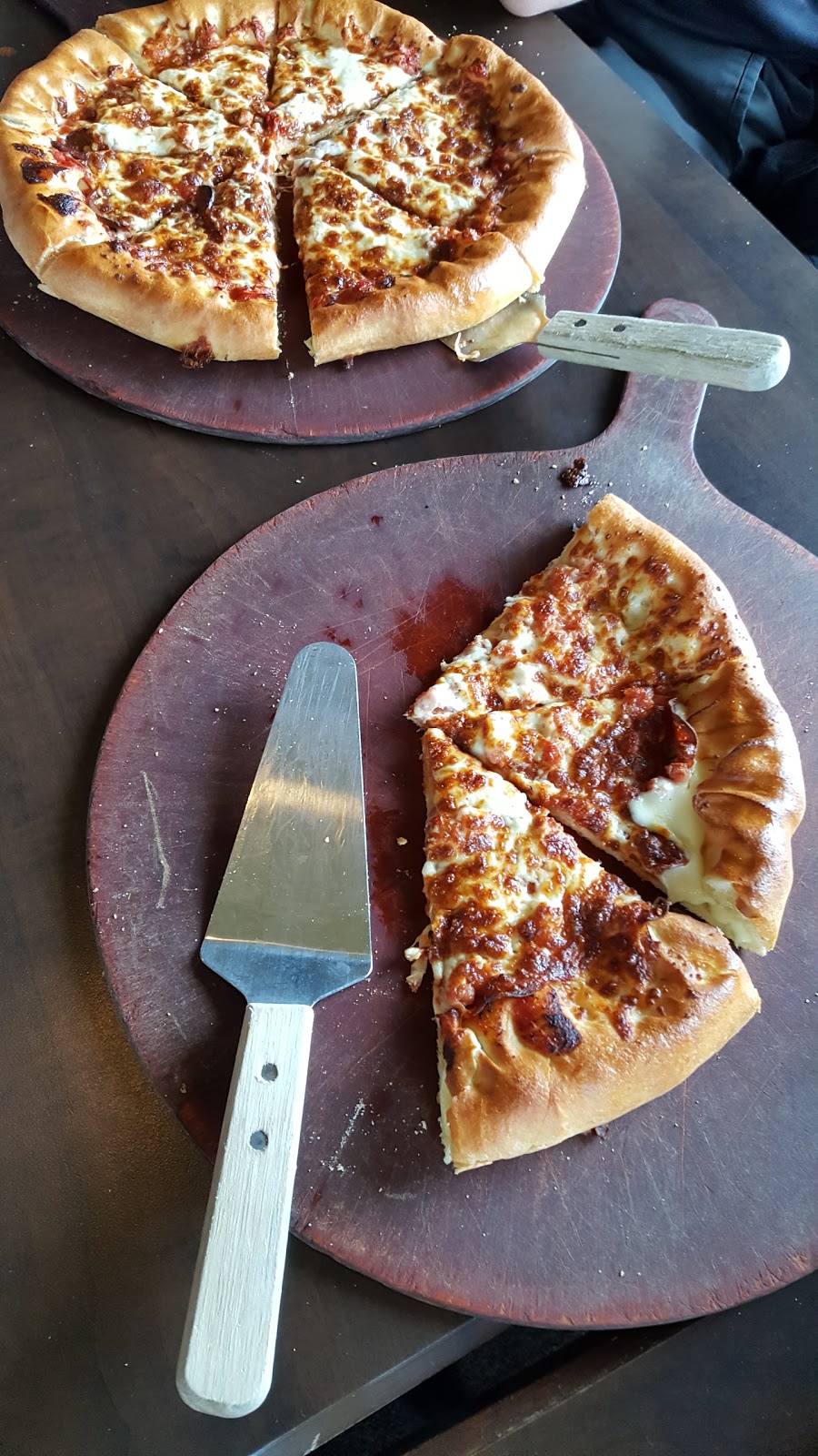 Pizza Hut | 50 Boulevard Lionel-Groulx, Sherbrooke, QC J1L 2H3, Canada | Phone: (819) 481-5006