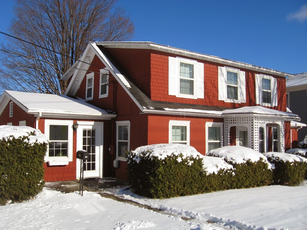 Insuring Vermont Inc | 389 E Main St, Newport, VT 05855, USA | Phone: (802) 334-1443