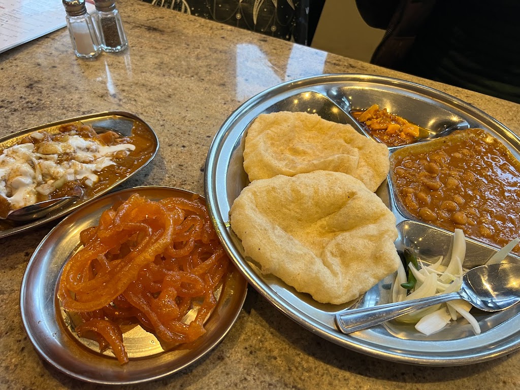 Pushap Restaurant | 4777 Bd des Sources, Pierrefonds - Roxboro, QC H8Y 3C6, Canada | Phone: (514) 683-0105