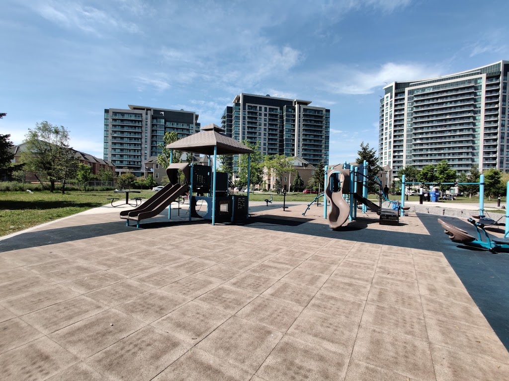 Leonard Linton Park | 60 Research Rd, East York, ON M4G 2G8, Canada | Phone: (647) 824-1230