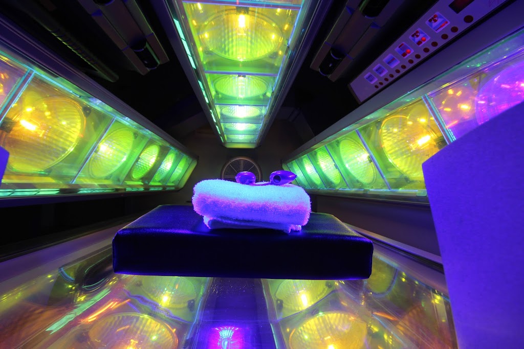 iTAN Advanced Tanning Studios | 900 Watters Rd, Orléans, ON K4A 0B4, Canada | Phone: (613) 834-8826