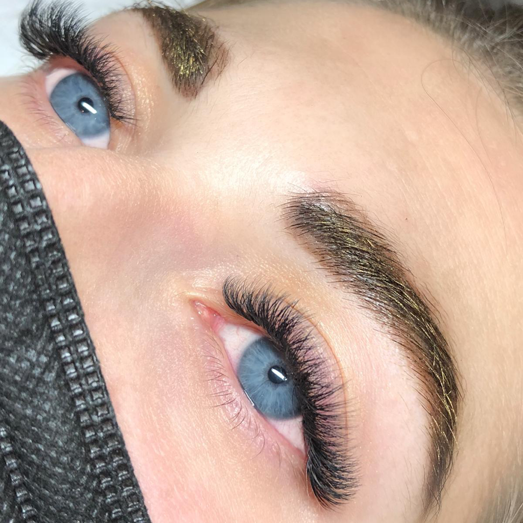 Pretty Little Secrets Lash & Brow Bar™️ | 278 Jane St, Toronto, ON M6S 3Z2, Canada | Phone: (416) 962-2313