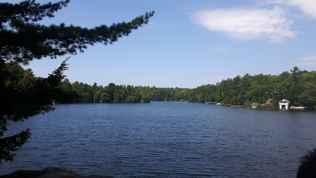 Lakeview Cottages | 4 Narrows Trail, Seguin, ON P2A 0B2, Canada | Phone: (705) 378-2740