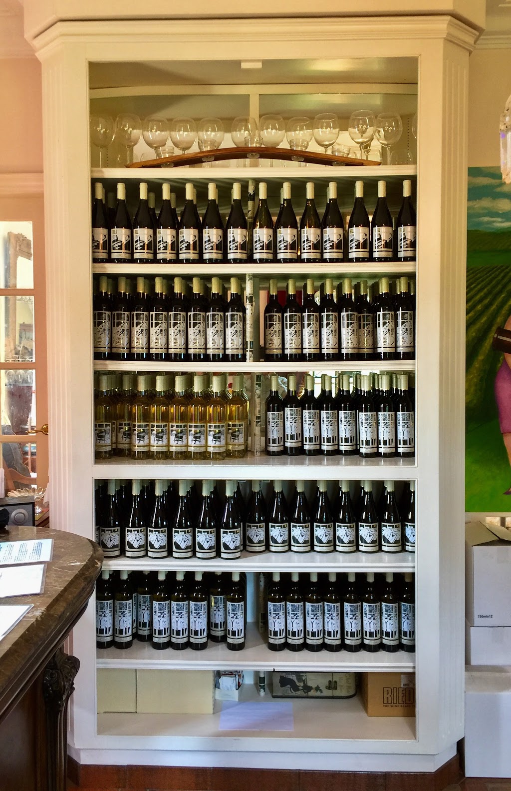 Organized Crime Winery | 4043 Mountainview Rd, Beamsville, ON L0R 1B2, Canada | Phone: (905) 563-9802