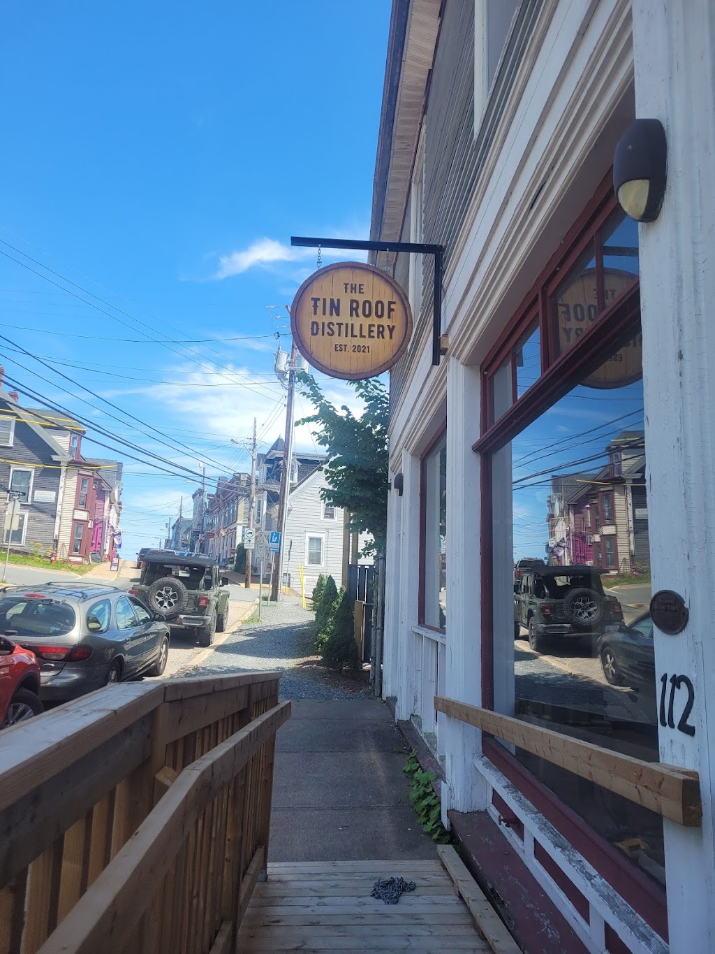 The Tin Roof Distillery | 15 Lincoln St, Lunenburg, NS B0J 2C0, Canada | Phone: (902) 237-2266