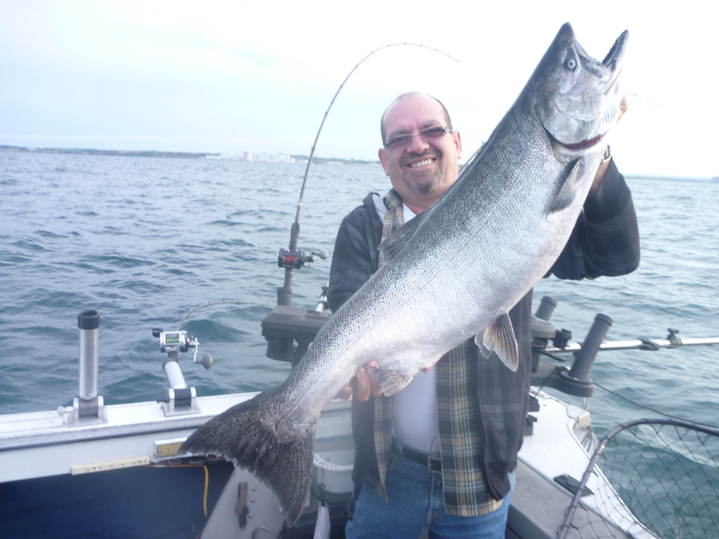 Guide de Pêche Michel Dalcourt | 10 Rue du Port Joli, LÎle-Perrot, QC J7V 7A4, Canada | Phone: (514) 265-2384