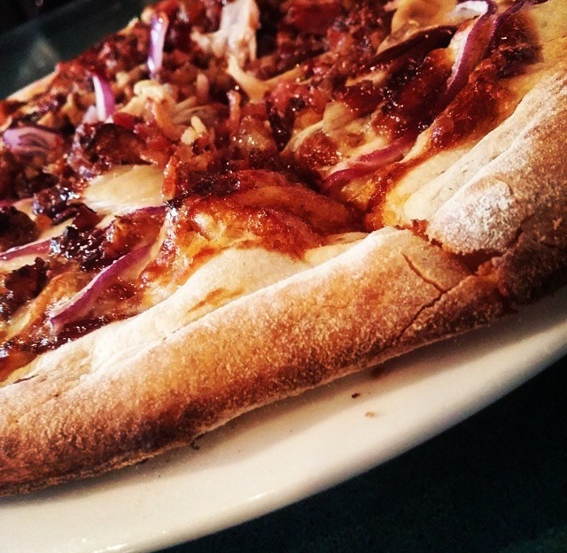 Le Cordon | 150 Rue Notre-Dame Ouest, Lachine, QC H8R 1H1, Canada | Phone: (514) 363-5555