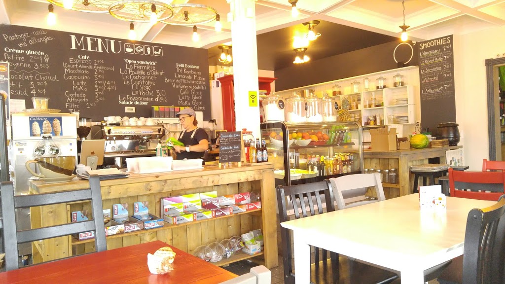 ORavito café relais | 2560 Chemin du Fleuve, Saint-Romuald, QC G6W 1X4, Canada | Phone: (418) 903-5511