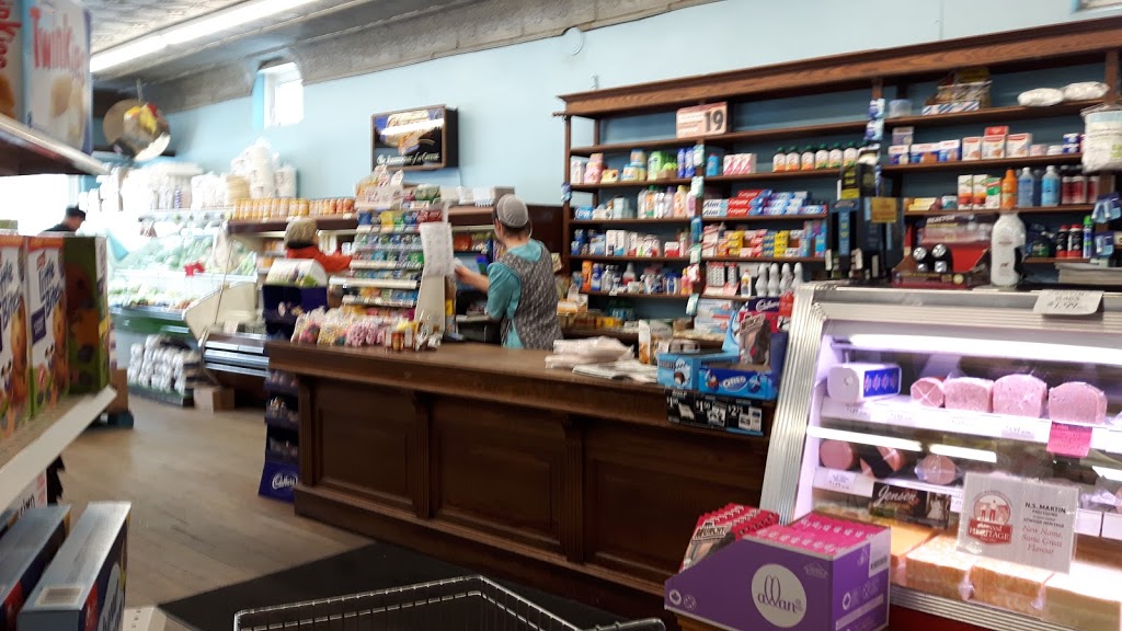 Schnurrs Grocery Store | 5168 Ament Line, Linwood, ON N0B 2A0, Canada | Phone: (519) 698-2370