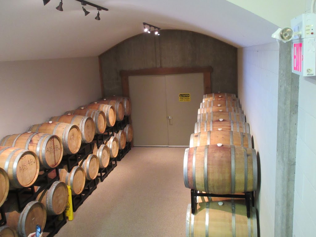 Heart & Sol Tours - Kelowna Wine Tours & Sightseeing | 3439 Silverberry Rd, Kelowna, BC V1W 3V5, Canada | Phone: (844) 223-7167