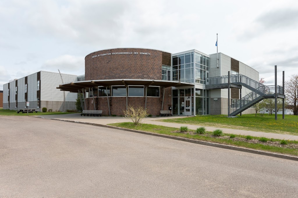 Centre de formation professionnelle Des Sommets | 36 Rue Brissette, Sainte-Agathe-des-Monts, QC J8C 1T4, Canada | Phone: (819) 326-8911
