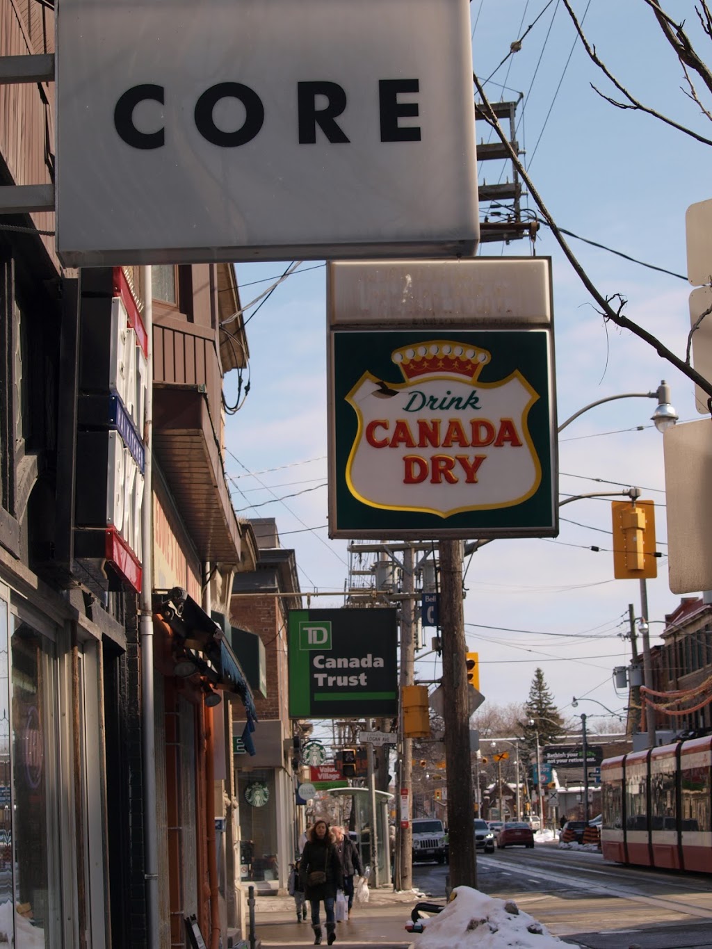 Eddies Convenience | 900 Queen St E, Toronto, ON M4M 1J3, Canada | Phone: (647) 708-5782
