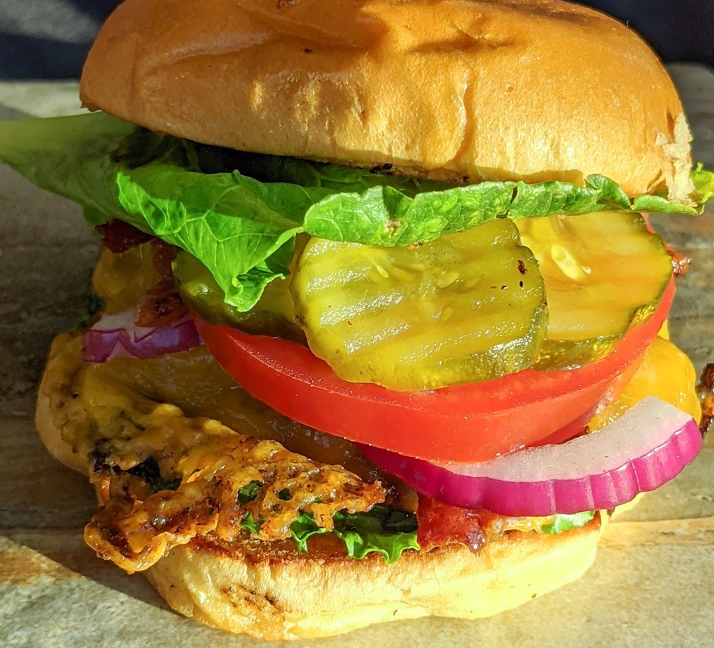 Daves Tiny Diner | 337 Gorham Rd, Ridgeway, ON L0S 1N0, Canada | Phone: (289) 876-9200
