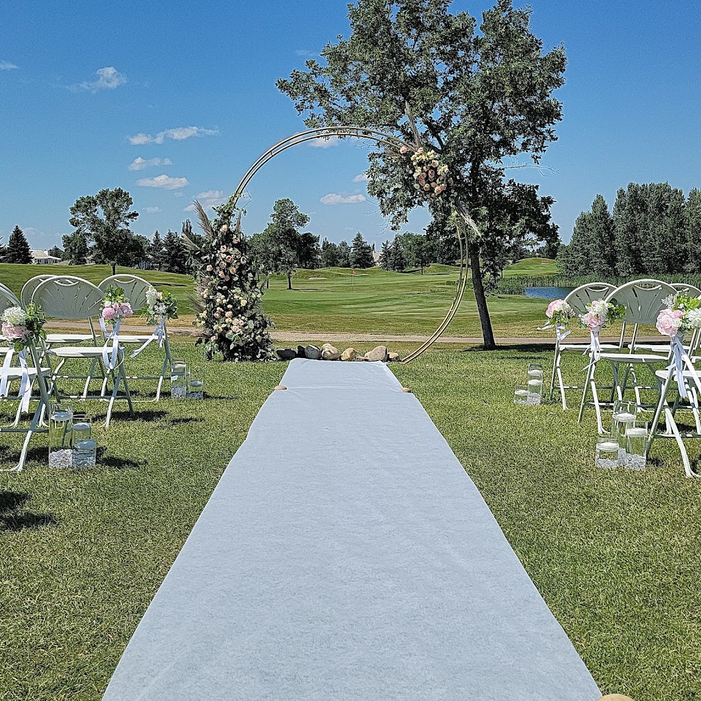 Coloniale Golf Club | 10 Country Club Dr, Beaumont, AB T4X 1M1, Canada | Phone: (780) 929-4653