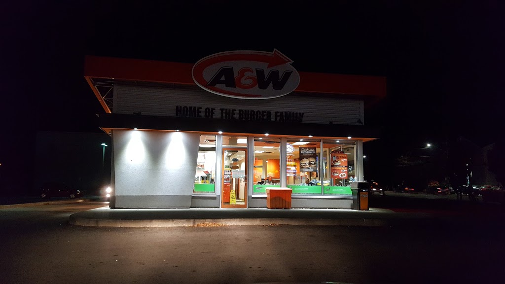 A&W Canada | 931 Upper James St, Hamilton, ON L9C 3A6, Canada | Phone: (289) 426-1980