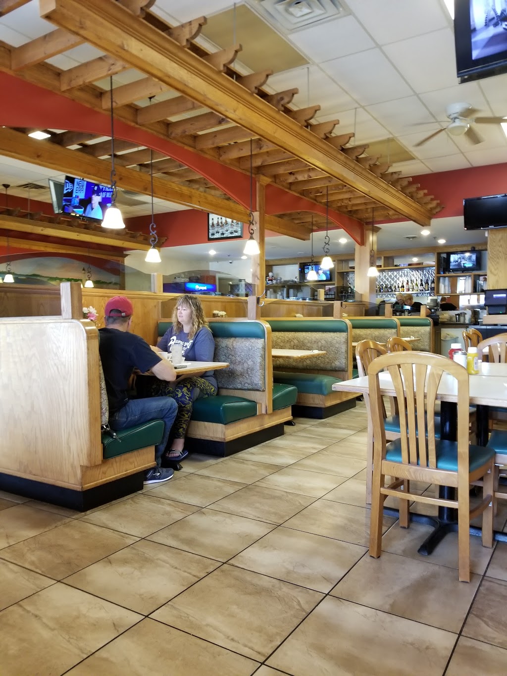 Algonac Flaming Grill | 1065 St Clair River Dr, Algonac, MI 48001, USA | Phone: (810) 512-5184